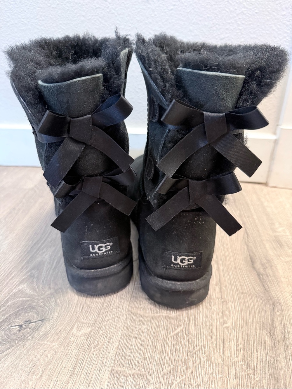 UGG Women's Black Suede Bow Back Shearling Boots